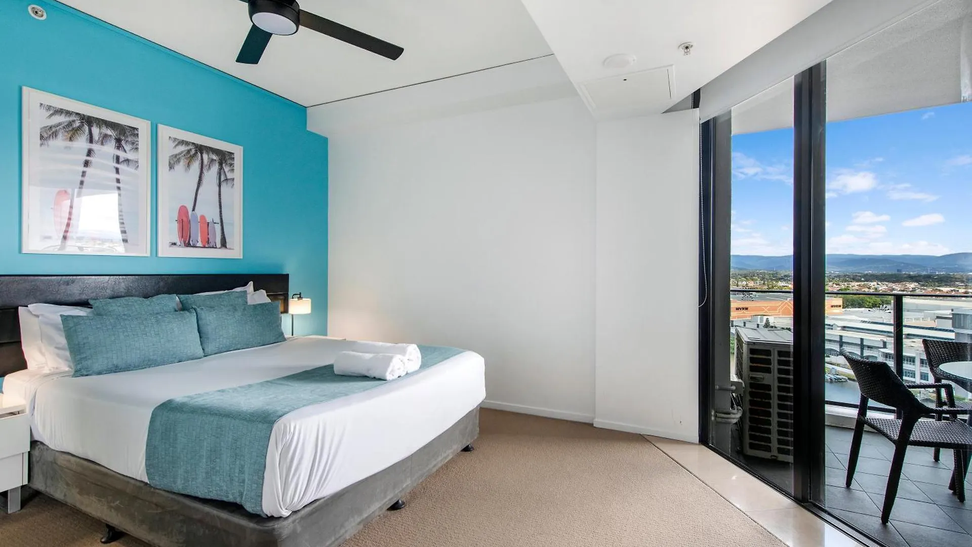 Sierra Grand Broadbeach - Self Contained & Privately Managed Apartments Gold Coast 0*,